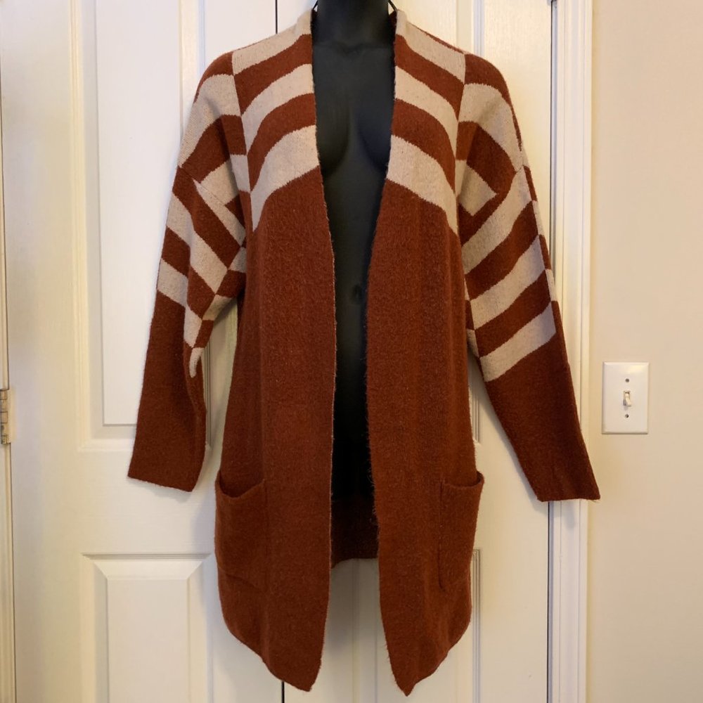 Rust Geometric Long Cardigan - Picture 2 of 6